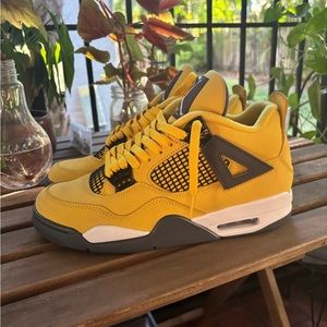 Jordan 4s Lightning
